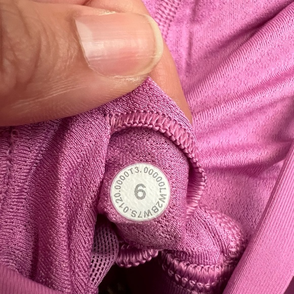 Lululemon Free to be Serene long line high neck, size 6 - Picture 4 of 4